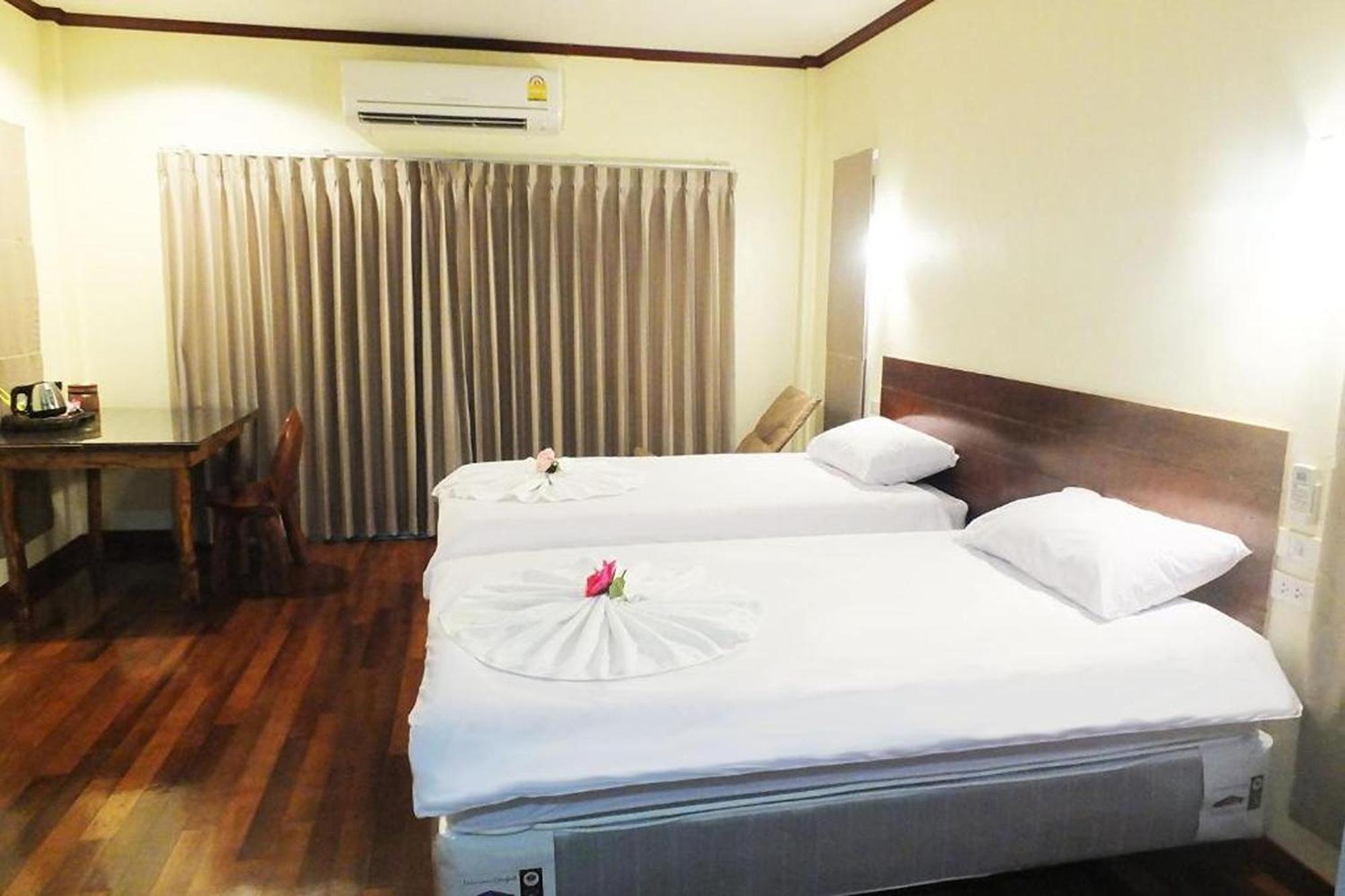 Be Fine Sabuy Hotel And Resort Szuratthani Kültér fotó