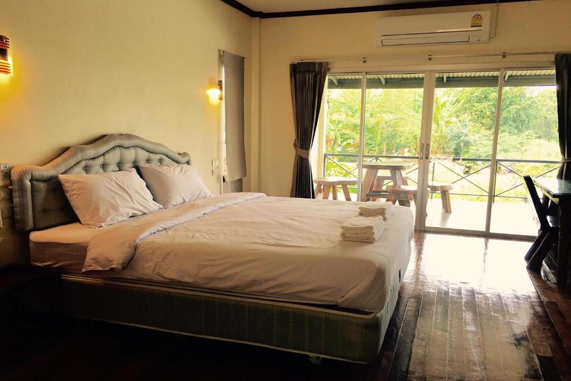 Be Fine Sabuy Hotel And Resort Szuratthani Kültér fotó